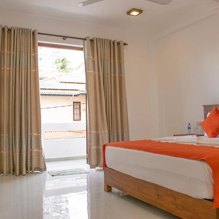 מלון Dehiwala-Mount Lavinia Lavinia Escapes מראה חיצוני תמונה
