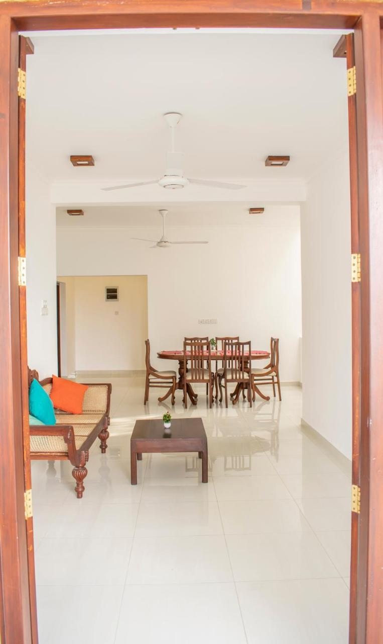 מלון Dehiwala-Mount Lavinia Lavinia Escapes מראה חיצוני תמונה